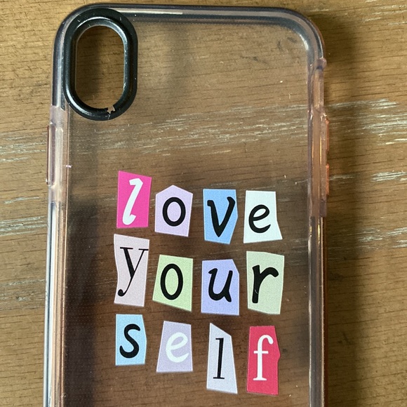 XR iPhone case - Picture 3 of 9